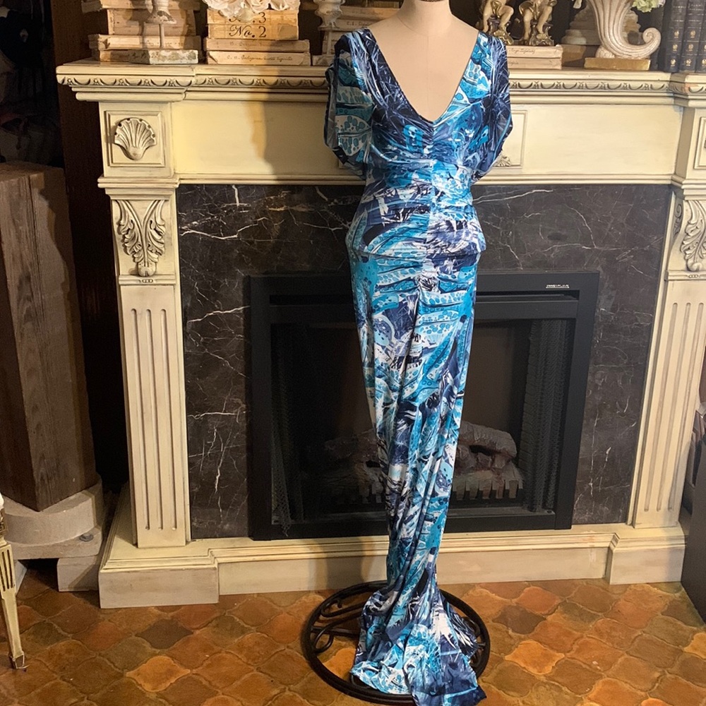Eleganzarella Blue Printed Dress / gown  elegant V-Neck form-fitting size Medium
